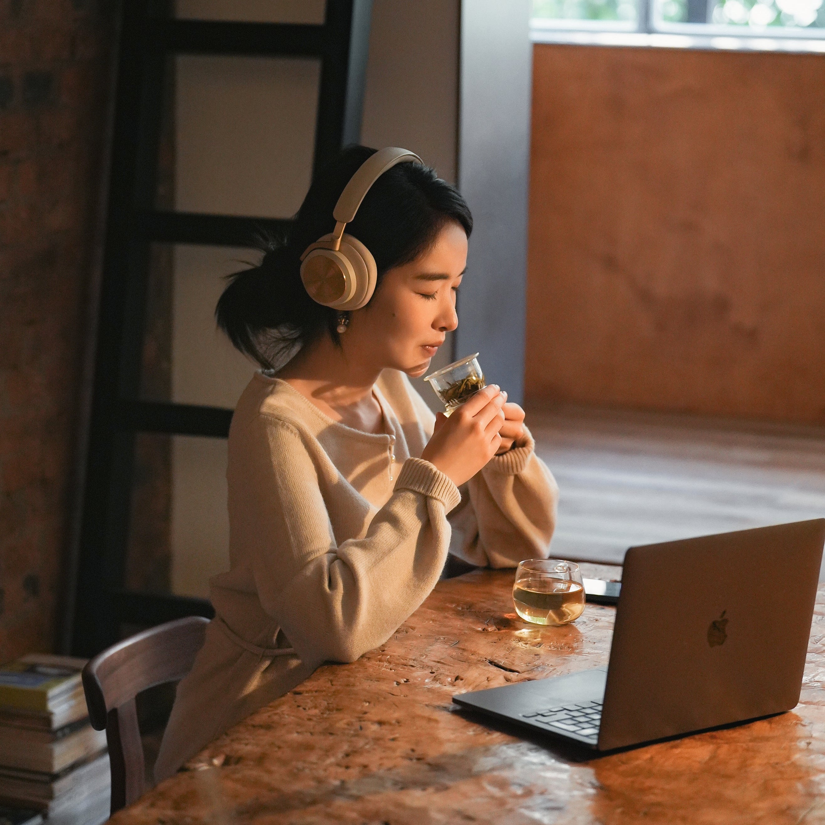 MIND VACATIONS Starter (Gift Box) | PREORDER